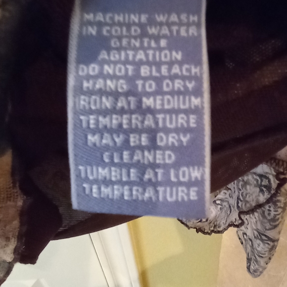 Westbound large long sleeve blouse in shades of brown,blue and white. - Picture 9 of 9